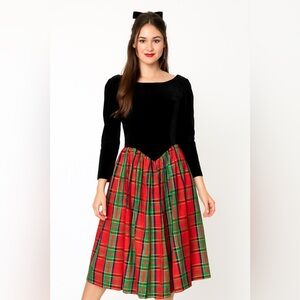 Vintage custome made Black Velvet basque waist puff sleeve Red Plaid Dress small